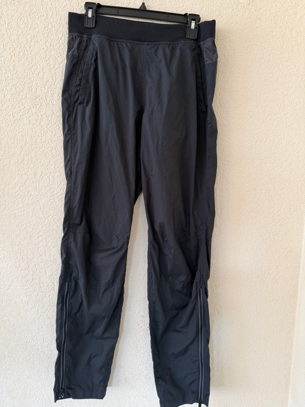 Lululemon lightweight dark gray hiking pants